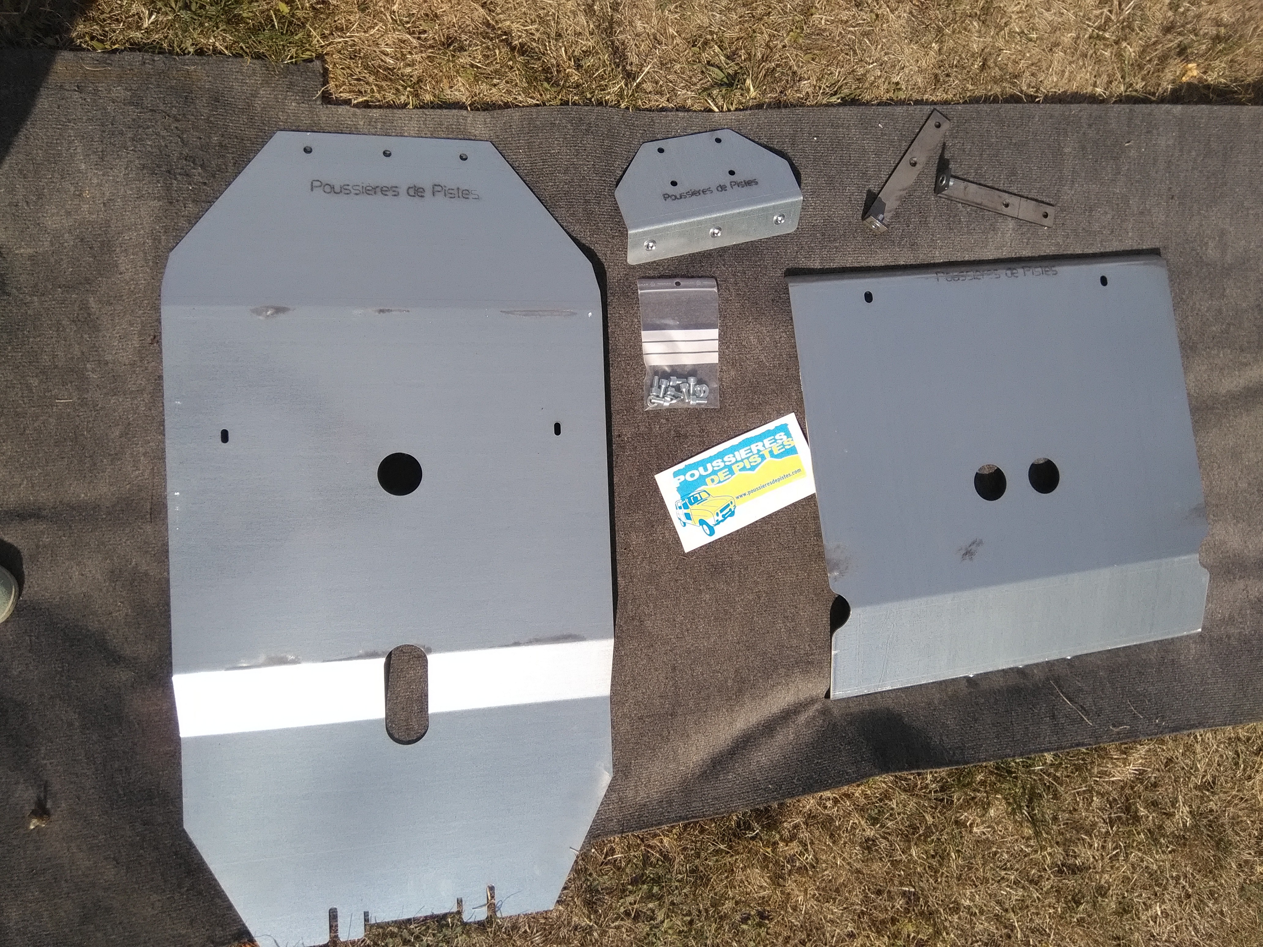 Tutoriel Montage des Plaques de protection R4 4L